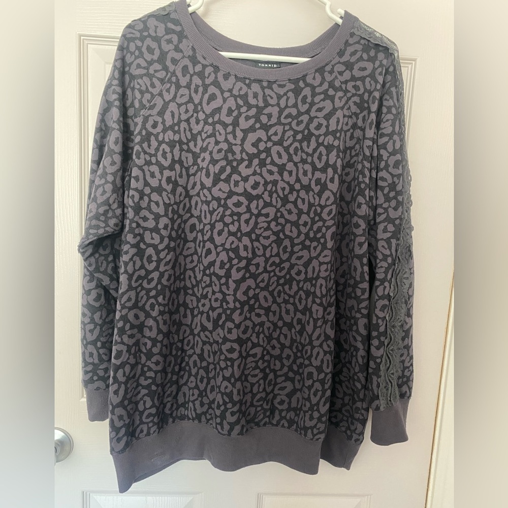 Torrid Grey Leopard Print Sweater Torrid size 2